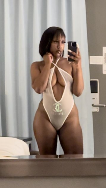 Female escort in Manhattan (🥥Thε Cuban Crεam Drεam 🥥 A Sensual Treat ✨🍦🍩🍨✨ cum See Me💦
) #2