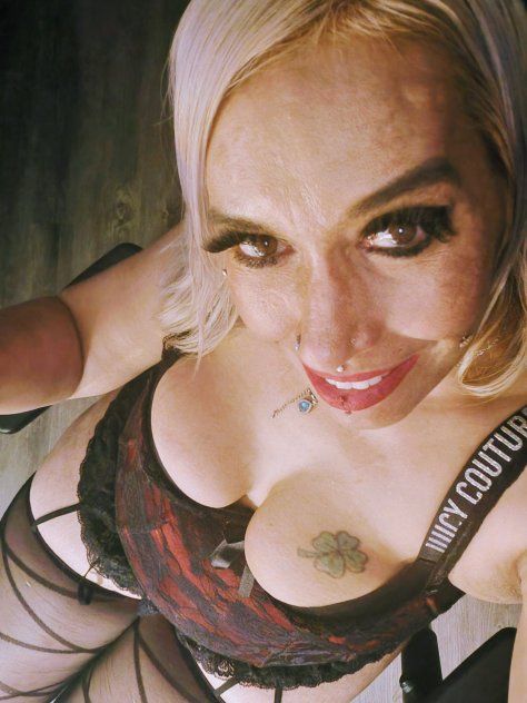 Female escort in Austin (TASTE the FORBIDDEN with SassyKAT...the NEW YEAR'$ FINEST PLAYMATE!
) #2