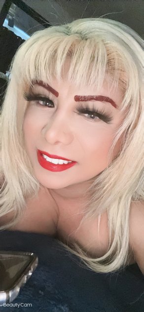 Female escort in Los Angeles  (Stunning and SEXXY HOTTBLONE tranny latina
) #2