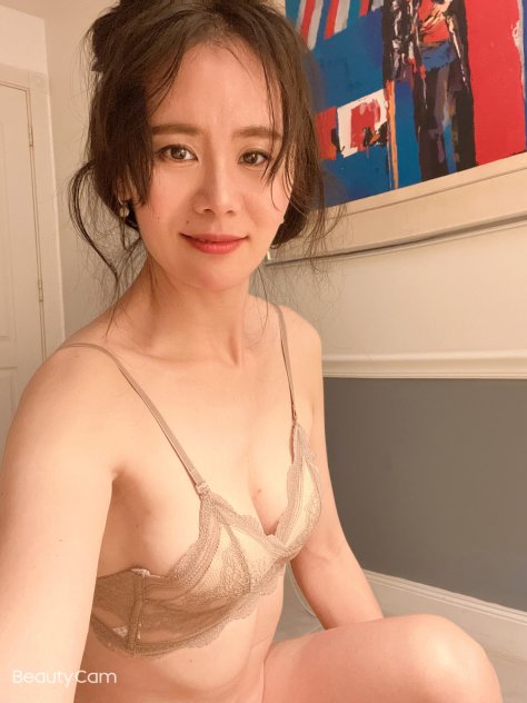 A little shy lady gf woman who need you to teach
