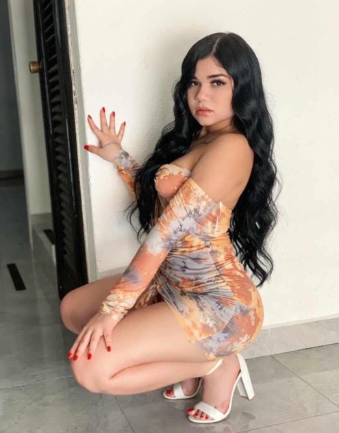 Female escort in Naples (Hermosa hispanic nuevecita por aquí en tu hermosa ciudad
) #1