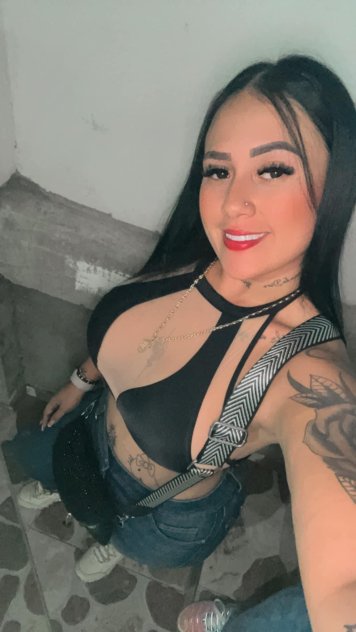 Latin massive butt and humongous boobs baby text me or call me
