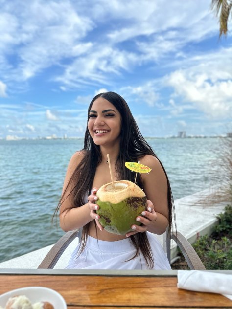 Female escort in Miami (. hispanic nueva en la ciudad 🥵 no black guys
) #4