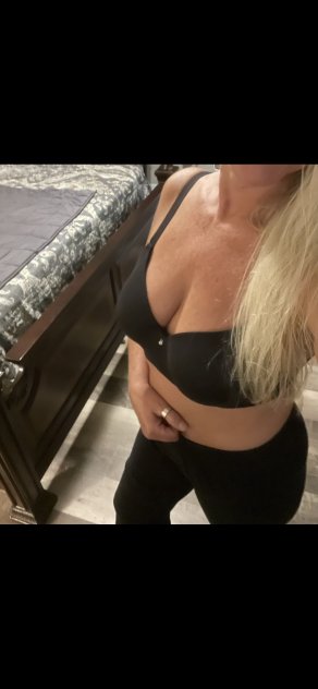 Female escort in West Palm Beach (Looking for an afternoon delight? Over 55+ only
) #2