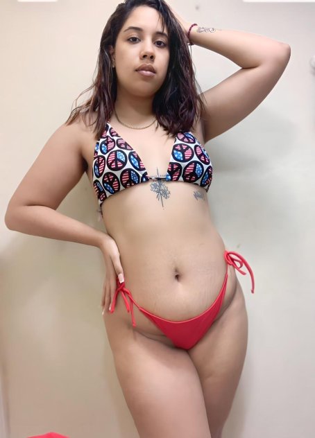 Female escort in Bridgeport (Fresh fine teenie Now (646) 893-4923
) #4