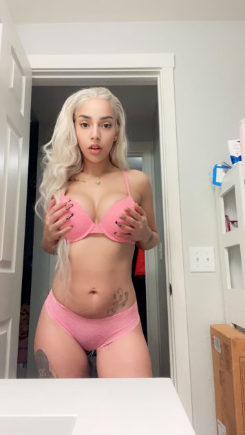 Independent companion Nyahxoxo in Portland,  - HoneyAffair
