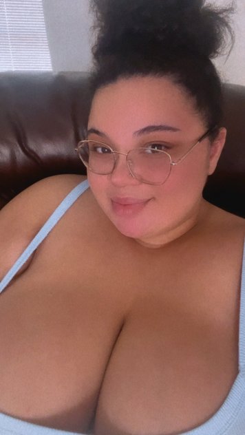 Female escort in Bronx (Bare Anal Doggy Cim Gfe Squirting Massage Bbbj Daty 69 cow whore girlfriend lady a
) #2