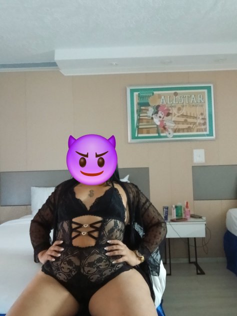 Female escort in Orlando (Colombiana
) #3