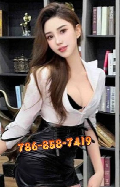 Female escort in Miami (Fresh teen blowing skank girl girl 786-858-7419
) #2