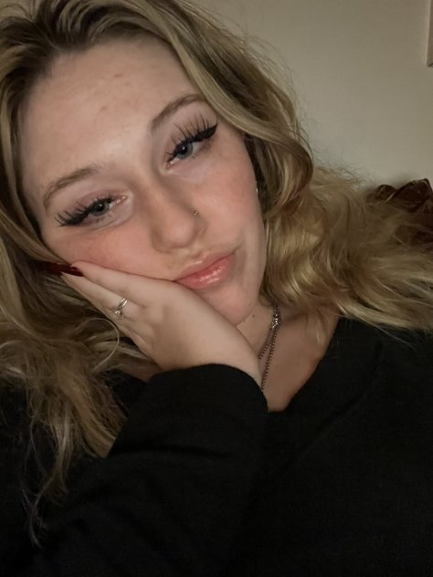 MY WET 💦💦 **** IS READY TO TAKE IN SOME GOOD HARD dong
