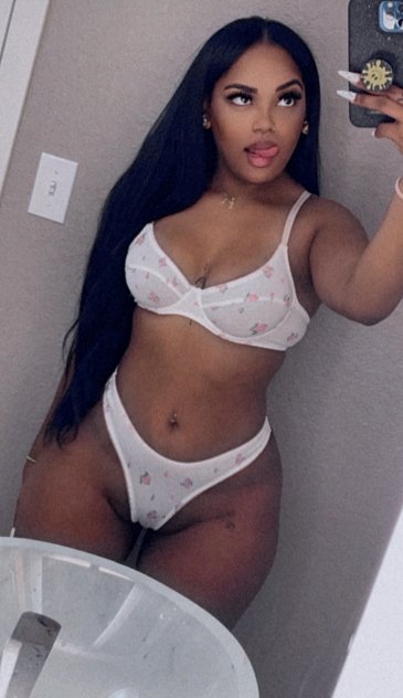 Female escort in Charlotte (You caramel 🔥😍
) #2