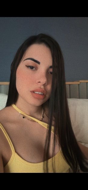 I Am sexy latin chick girlfriend chick call me
