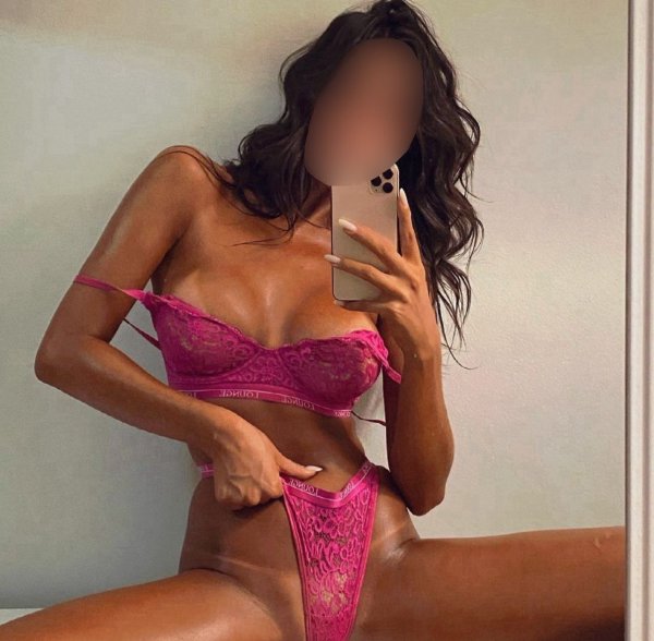 Female escort in West Palm Beach (Palm Beach Gardens (Available Now)
) #5