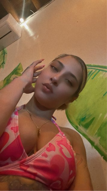 Fetish friendly & Freaky 😩 Available now
