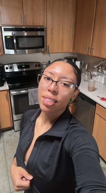 I’m a female escort available for all kinds fun, sex and hookup I do s
