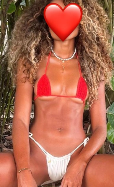 Yasmin Brazilian back in queens
