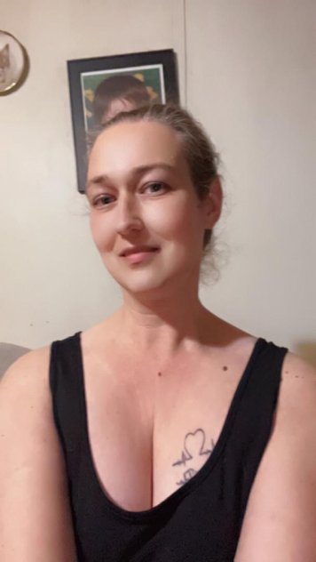 😍YOU CAN SHOOT YOUR LOADS🍆IN MY pretty behind
