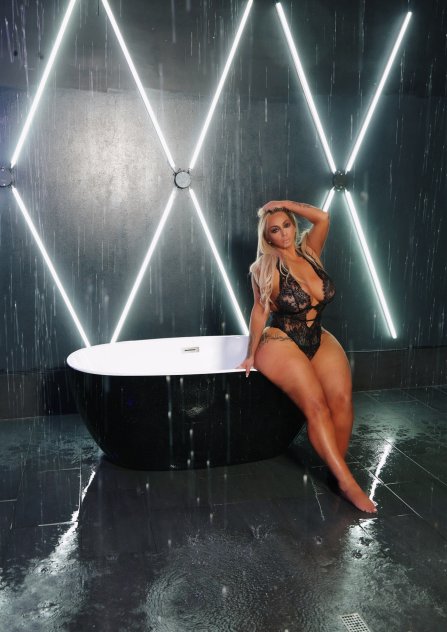 ✨Where elegance whispers and temptation answers — Vel✨
