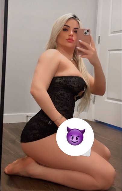 Hi Love attractive latin chick GF girl
