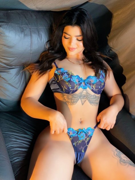 Hola amor me llamo Natasha soy una chica divertida😈🤤🍆
