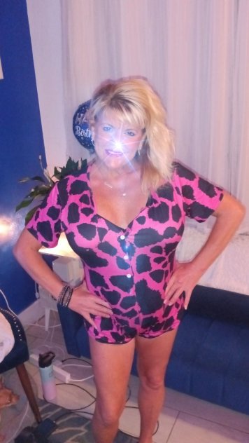 Female escort in Fort Lauderdale (Fabulous in my Fourties
) #2