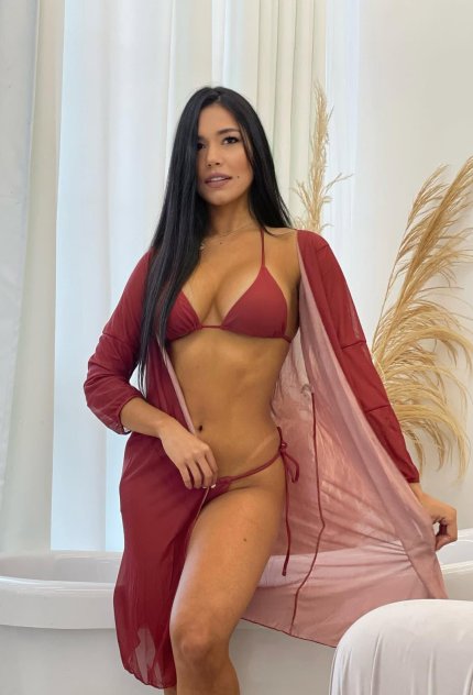Sexy skank girlfriend broad
