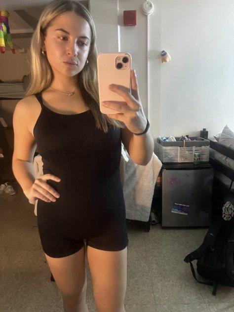 Available for meet up and ft show🎉 selling of slutty videos 💖Car PLAY
