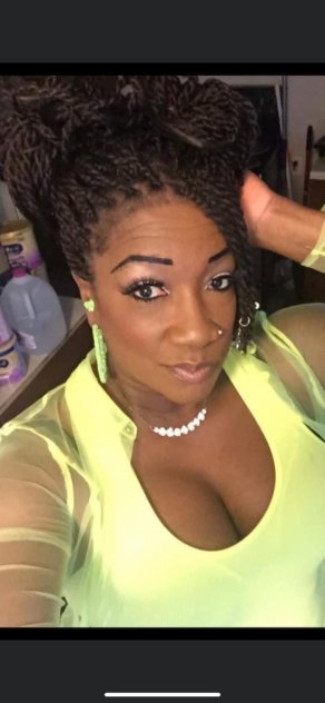 Blair the stunning ebony queen
