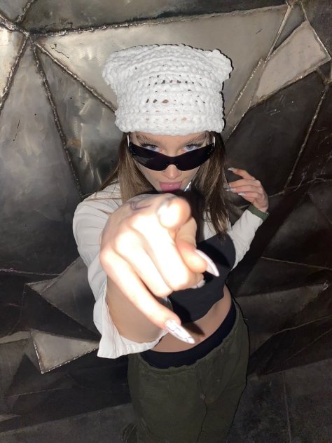 I’m Available let have fun tonight I’m available day and night
