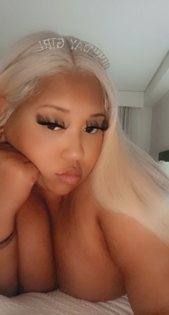 Meaty and sexy like Honey!! PlusSize Barbie
