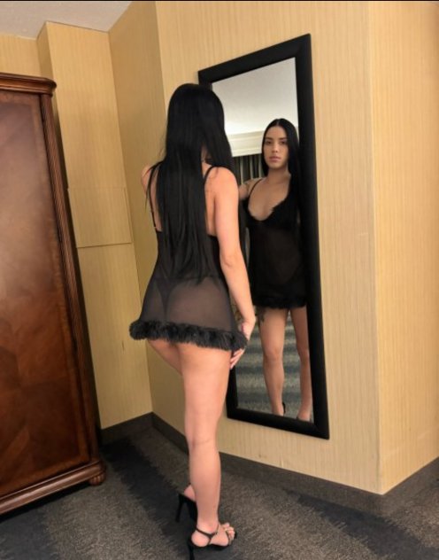 Hispanic caliente 🔥 la pasaremos rico
