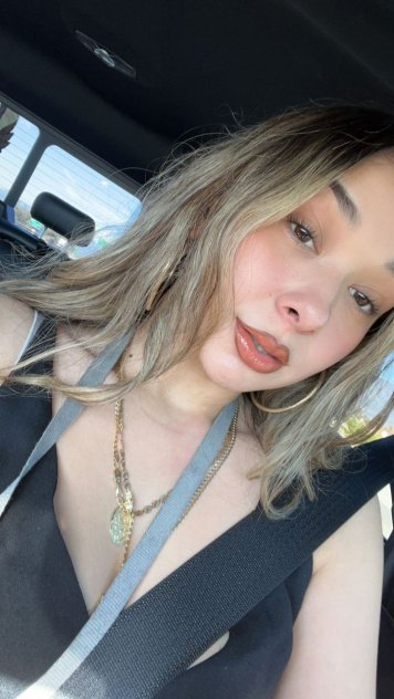 I’m available for both incall and outcall service
