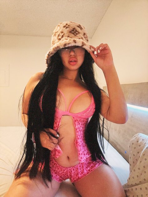 100% real!! Deliciosa culona 🥵
