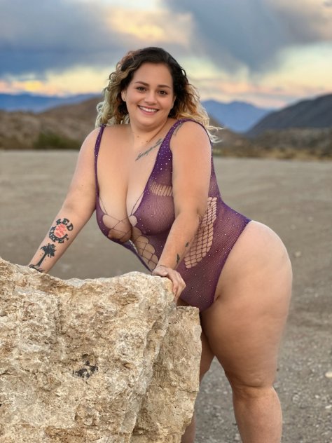 ✨Incall and outcall available ✨Add my twitter! @ oh_she_fanci

