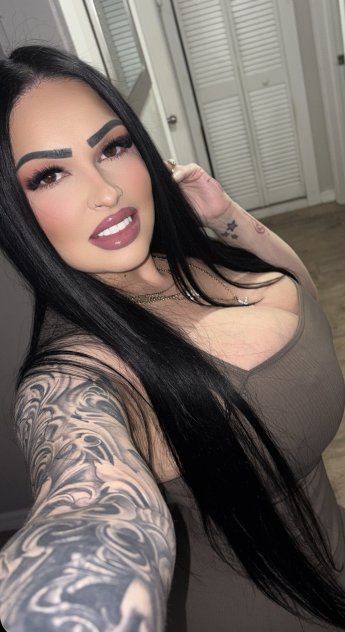 Curvy Exotic hispanic
