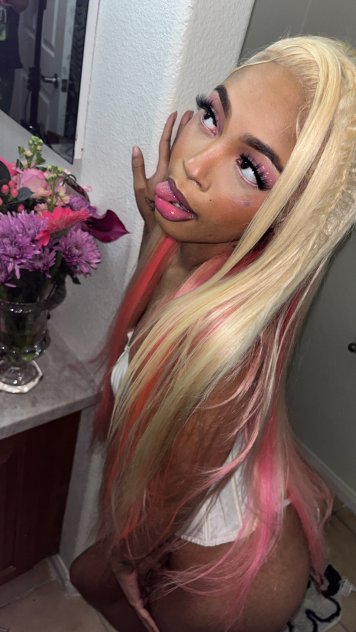 INCALL QV 📍 Your Dream girl girl girl skinny bombshell 😮‍💨💖Throat Go
