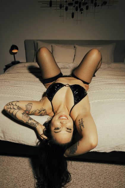 Ready to take you to the moon and more! 🌙😈
