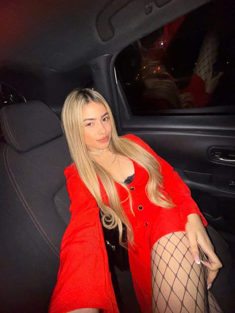 Natural. 100% Real. latina Papi
