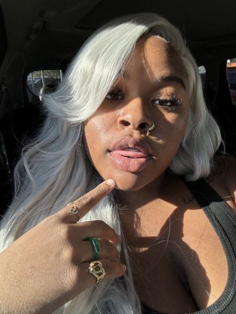 𝐇𝐎𝐓 🥵 𝐆𝐈𝐑𝐋 𝐈𝐍 𝐓𝐎𝐖𝐍 𝐀𝐕𝐀𝐈𝐋𝐀𝐁𝐋𝐄 𝐅𝐎𝐑 😍𝐁𝐎𝐓𝐇
