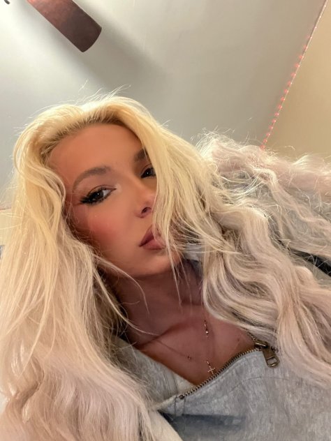 All holes available for hookups and long fun
