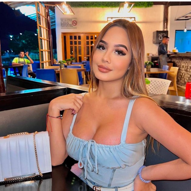 Hi babe available Bbj and extras I have a friend
