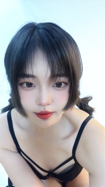 Oriental I’m Cecile Japanese chick girl woman text me 281-941-3140
