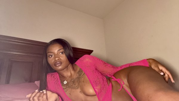 Jizz see what the fuss is about🤫🍫
