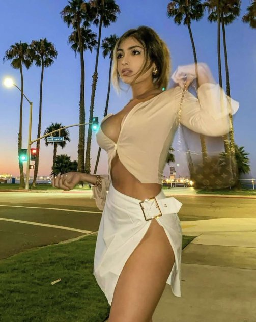 Pretty Treat~~ ( thin & sexy ) sweet Treat~~
