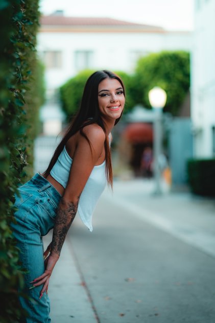 Indulge in my erotic space and fulfill your fantasies
