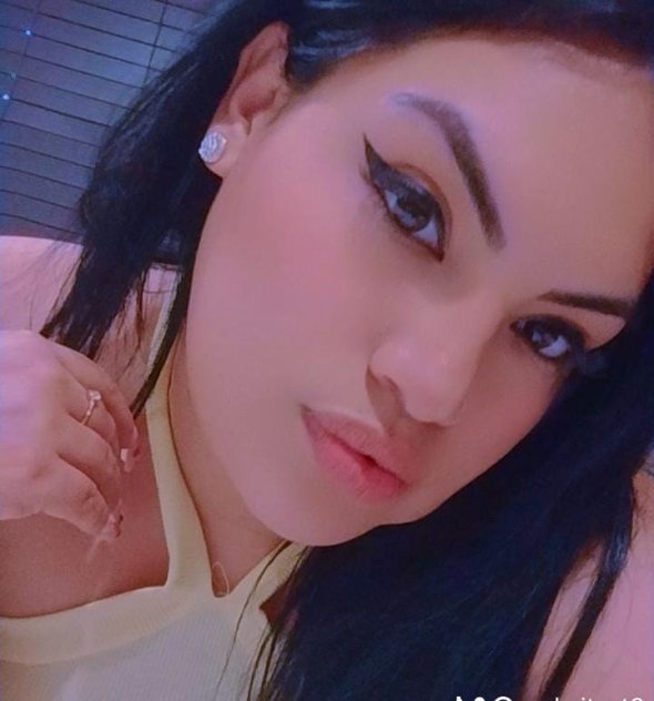 Videollamada WhatsApp para verificar que soy real
