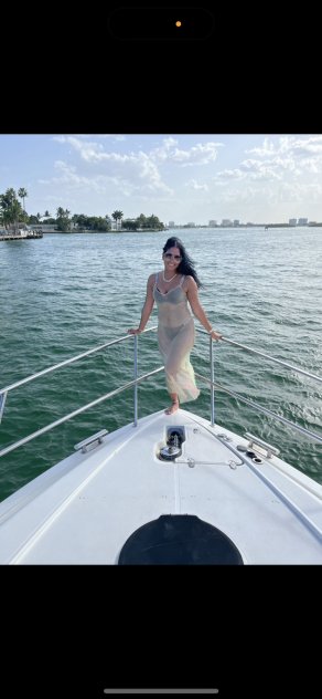 Female escort in Miami (Cute cuban
) #9