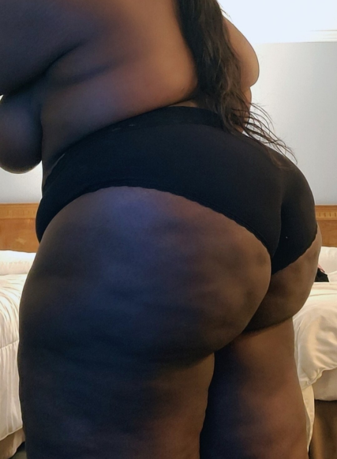 BIGGEST boobs XXX BIGGER behind
