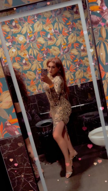 Calientita y bien culona
