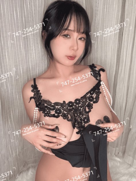 Charming young teen chicks boobies Rubbing‼️‼️Excellent Attitude‼️‼️No Rush in Service‼️‼️Best Skills‼️‼️Vip Service Four Hand‼️
